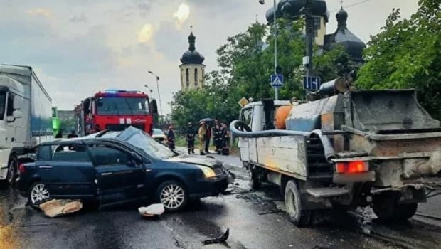 Futbolçu avtomobil qəzasında vəfat etdi
