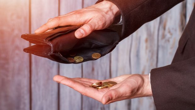 Kasıbsansa özün günahkarsan – PUL haqqında nəyi bilmirik?