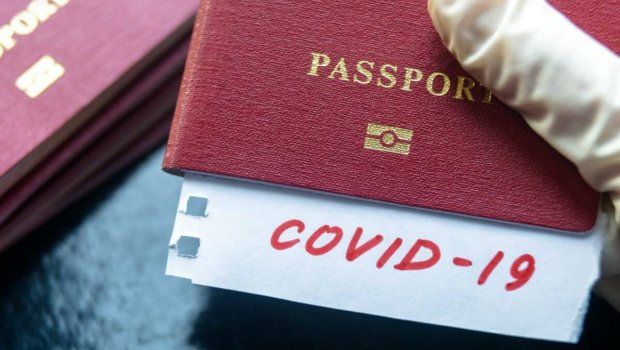 Polis COVID-19 pasportu olmayanları toya buraxmır