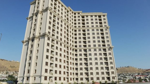 “Qanunsuz verilmiş mənzillər alınıb ehtiyacı olan jurnalistlərə verilməlidir” - Fazil Mustafa