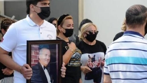 Səməd Səmədovun oğlu jurnalistləri qəbiristanlığa buraxmadı - FOTO