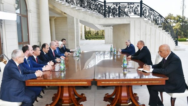 İlham Əliyev AKP nümayəndə heyətini qəbul etdi - FOTO