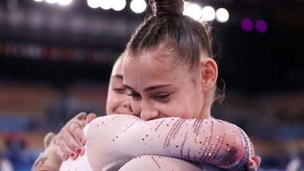 Azərbaycanlı bacılar Tokioda Britaniyaya medal qazandırdılar – FOTO