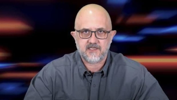 Rusiyalı ekspert Ermənistan üçün yeganə məqbul variantı açıqladı