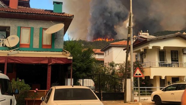 Marmarisdəki otellərdən qonaqlar təxliyə edilir – SƏBƏB