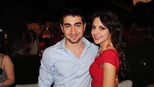 Robert Koçaryanın gəlini Azərbaycana gəldi - FOTO