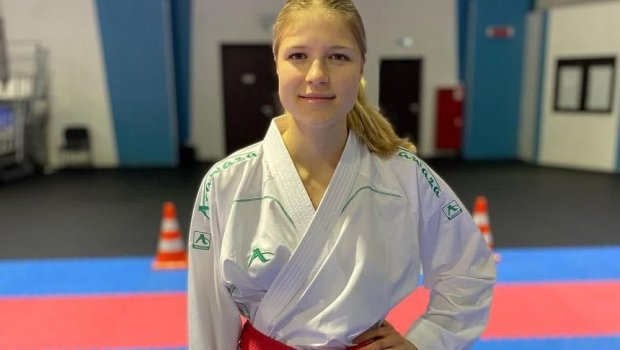 Tokioda rusiyalı karateçi qızın bəxti gətirmədi - FOTO