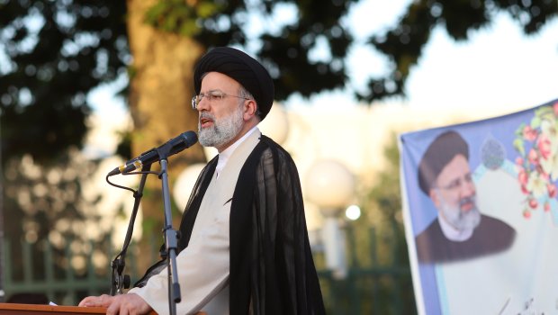 İranın yeni prezidenti peyvəndləndi - FOTO