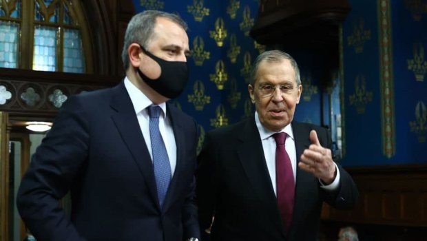 Lavrov Ceyhun Bayramovla Ermənistan-Azərbaycan sərhədindəki vəziyyəti müzakirə etdi