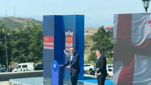 Qaribaşvili Marneulinin azərbaycanlı mer namizədi ictimaiyyətə təqdim etdi - FOTO