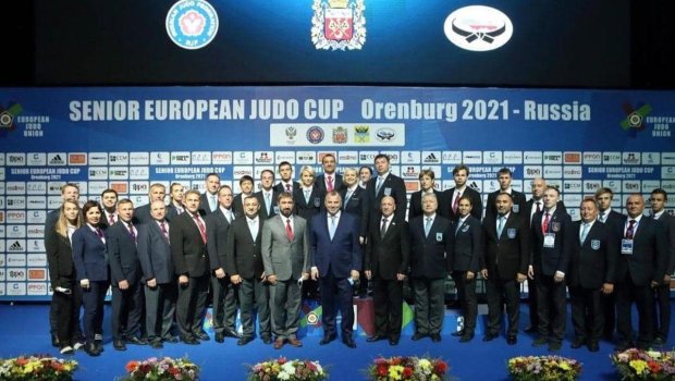 Avropa kubokunu idarə edən hakimlərdən biri azərbaycanlıdır - FOTO