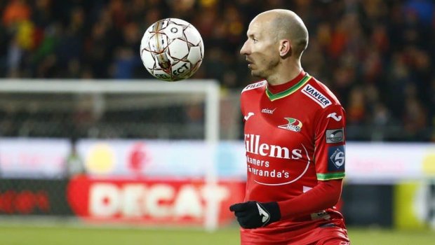 Sabiq futbolçu ürəktutmasından öldü 