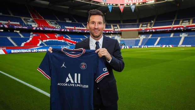 Messinin adı PSJ-nin iştirak ərizəsinə salınmadı 