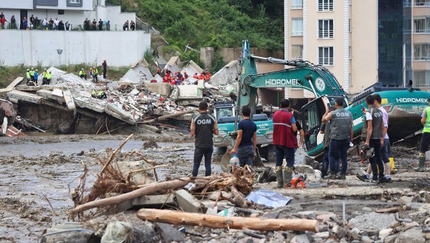 Türkiyədə sel qurbanlarının sayı 62-yə çatdı - YENİLƏNİB