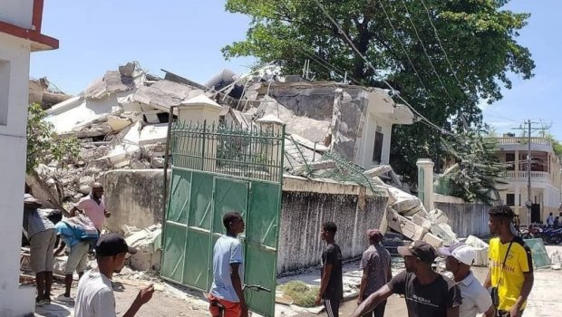 Haitidə zəlzələdə ölənlərin sayı 1297-yə çatdı