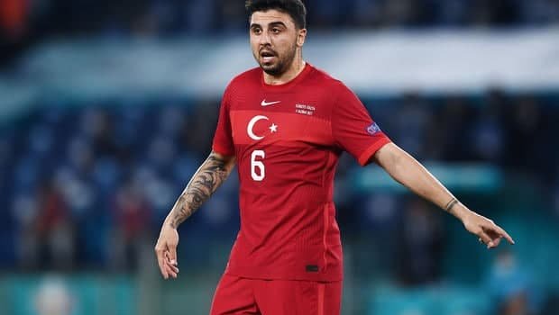 İngiltərə klubu türk futbolçunun transferini açıqladı - FOTO