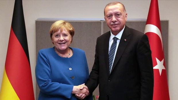 Ərdoğanla Merkel Əfqanıstanı müzakirə etdi