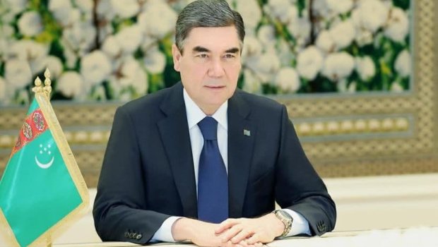 Berdiməhəmmədov Türkmənistanın ilk Olimpiya mükafatçısına avtomobil, mənzil və pul verdi – FOTO