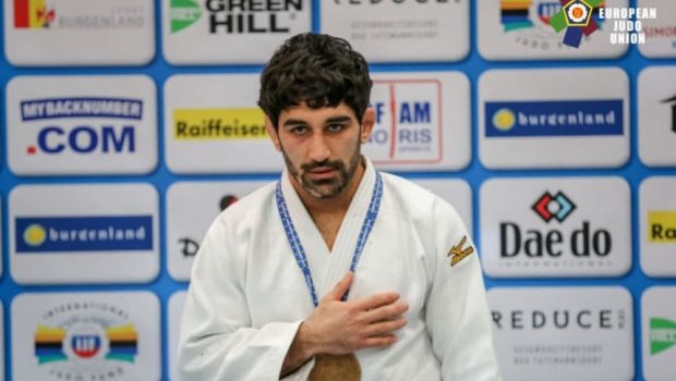 Paracüdoçumuz Vüqar Şirinli 