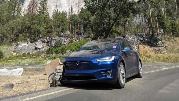 Tesla avtopilotu qəza TÖRƏTDİ