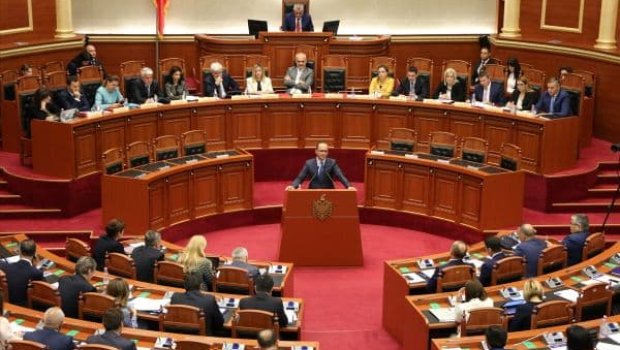 Albaniyanı qadın nazirlər idarə edəcək? - HÖKUMƏTİN TƏRKİBİ AÇIQLANDI 