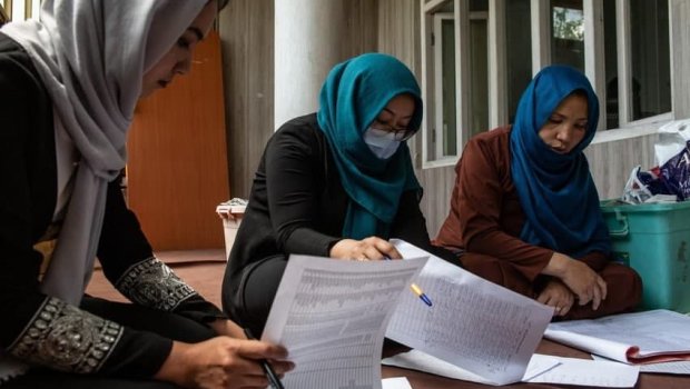 Talibandan qadınlara MƏCBURİ GÖSTƏRİŞ