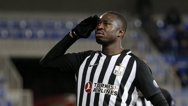 “Neftçi”nin oyunçusu ölkəsindəki hərbi çevrilişə görə Bakıya qayıda bilmir