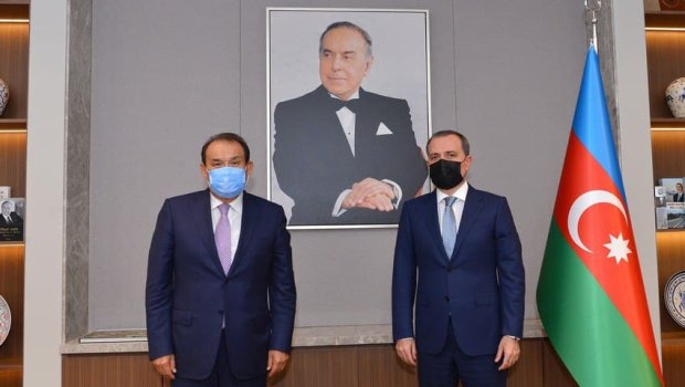 Ceyhun Bayramov Türk Şurasının Baş katibi ilə görüşdü