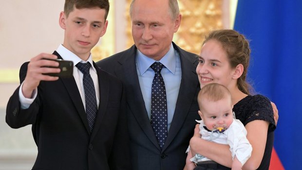 Uşağa “Putin” adının qoyulmasına icazə verilmədi - TƏFƏRRÜATLAR 