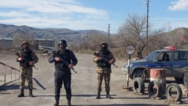 Kəlbəcərə icazəsiz keçmək istəyənlər SAXLANILDI