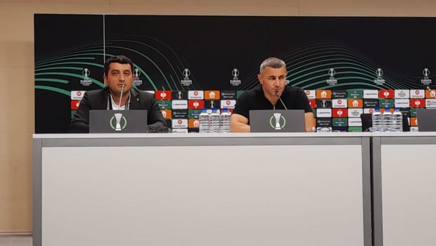 Baş məşqçi pivə şüşələrinin yığışdırılmasını tələb etdi