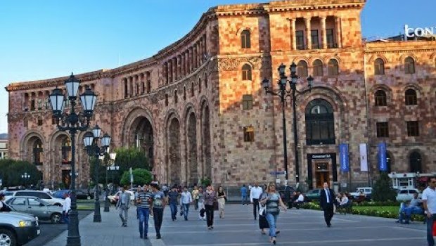 Qarabağ erməniləri İrəvanda etiraza qalxdılar – FOTO