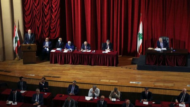 Parlamentdə işıqlar söndü, hökumətin təsdiqi təxirə DÜŞDÜ