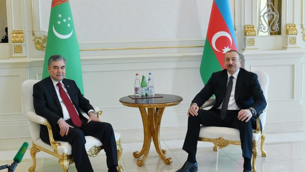 İlham Əliyev Türkmənistan Prezidentini TƏBRİK ETDİ 