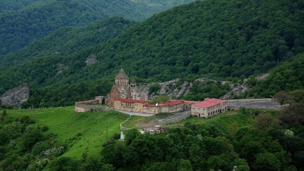 Ermənistan prezidenti Armen Sarkisyandan Şuşa təxribatı - FOTO