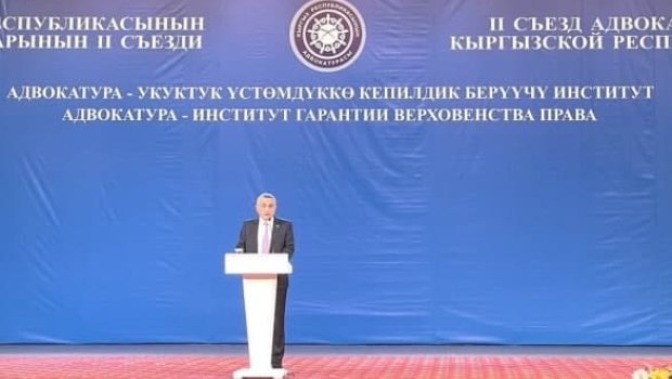 Anar Bağırovun qırğız dilində çıxışı prezident Japarovu təəccübləndirdi - VİDEO