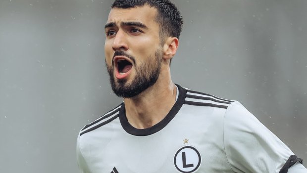 UEFA Mahirin qolunu paylaşdı - VİDEO