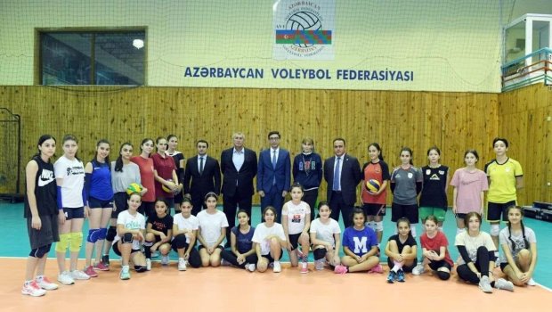Nazir voleybol federasiyasının fəaliyyəti ilə tanış oldu - FOTO
