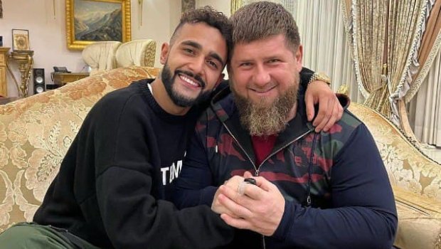 Azərbaycanlı bloger Ramzan Kadırovun evində - FOTO 