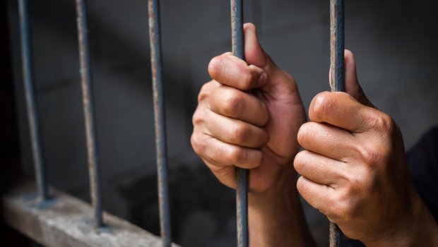 İranda 2 jurnalist həbs edildi - Şagirdlərə qarşı cinsi zorakılıq QALMAQALI - FOTO