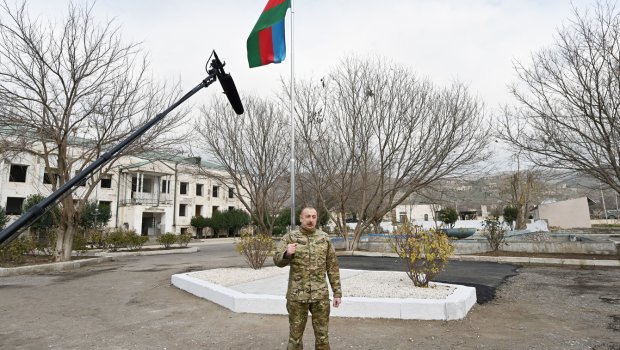 Dövlət başçısı: \