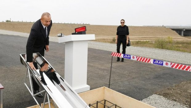 Prezident Füzuli-Ağdam avtomobil yolunun təməlini qoydu – FOTO 