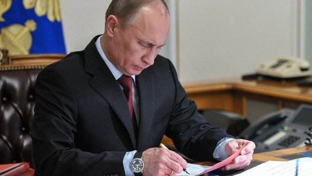 Putin hansı naziri işdən çıxaracaq? – DİQQƏTLƏR KREMLƏ YÖNƏLİB