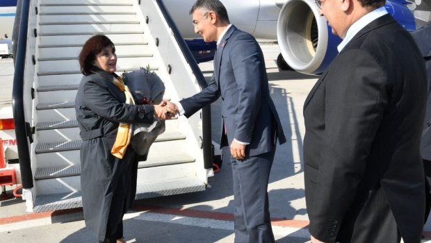 Milli Məclisin sədri Yunanıstana getdi – Vacib görüşlər keçirəcək