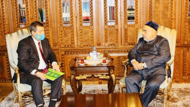 Allahşükür Paşazadə səfirlə nələri müzakirə edib?