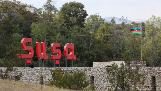 28 il sonra Şuşadakı evlərinə qayıdışı haqda film çəkildi - FOTO