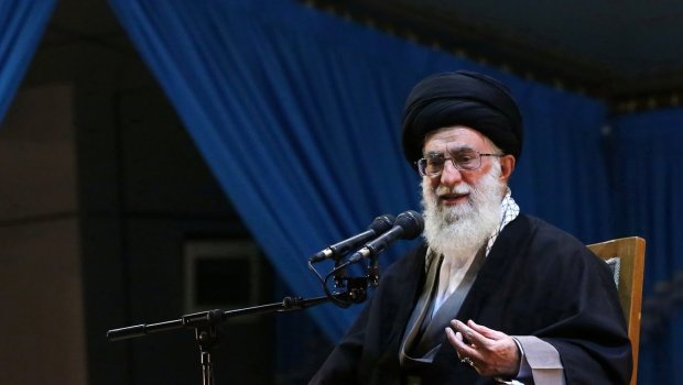 Əli Xameneinin Azərbaycan dilində Tvitter hesabı fəaliyyətə başladı