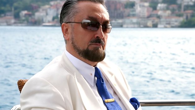 Adnan Oktar imicini dəyişdi – Həbsxanadan FOTO 