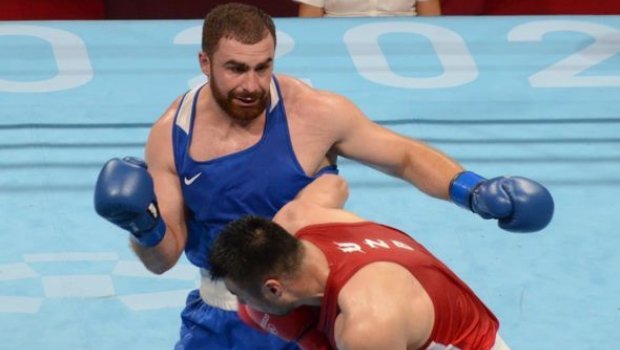Boksçumuz dünya çempionatının yarımfinalında erməni ilə döyüşəcək