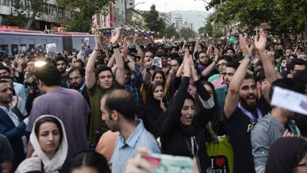 “Zəfərə görə İran türkləri başını uca tutaraq deyir ki, mən azərbaycanlıyam” – VİDEO